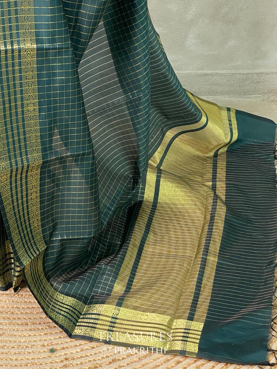Green semi banarasi saree -PIH22C