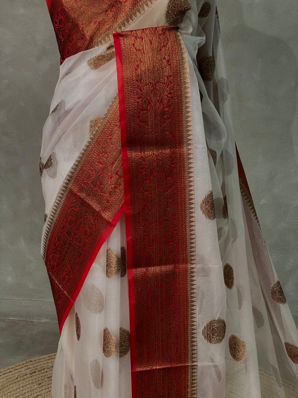 Off white and Red Georgette saree -LZ10B