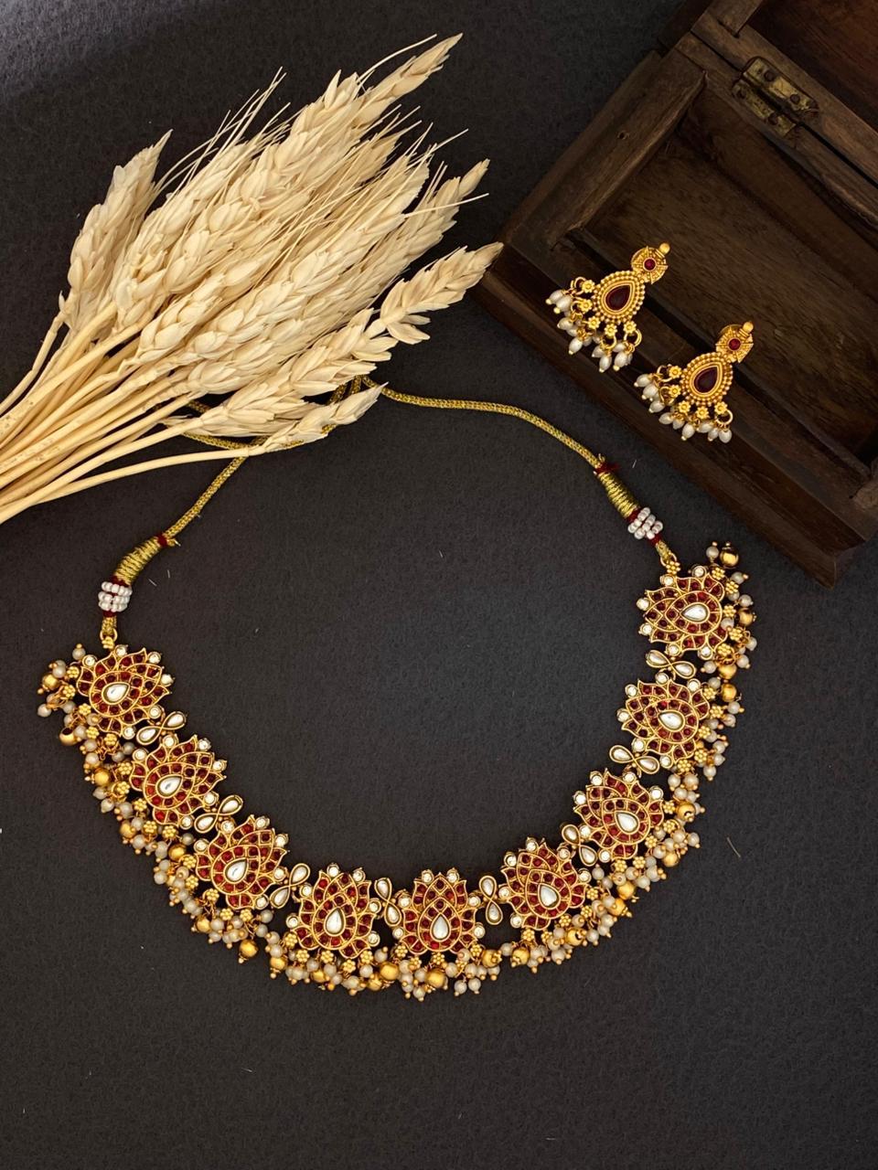 Elegant lotus choker - JW78A