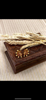 Antique stud -JWE42B