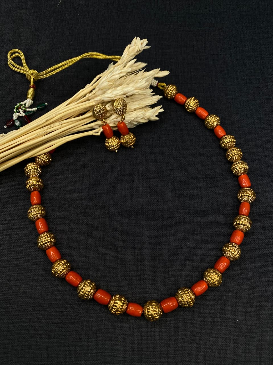 Coral bead choker- JW134A