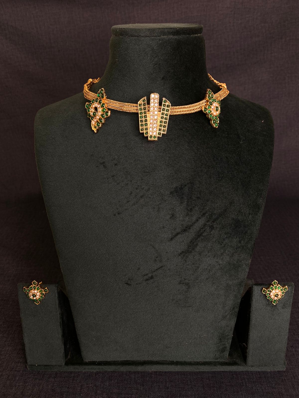 3 pendant choker -JW50B