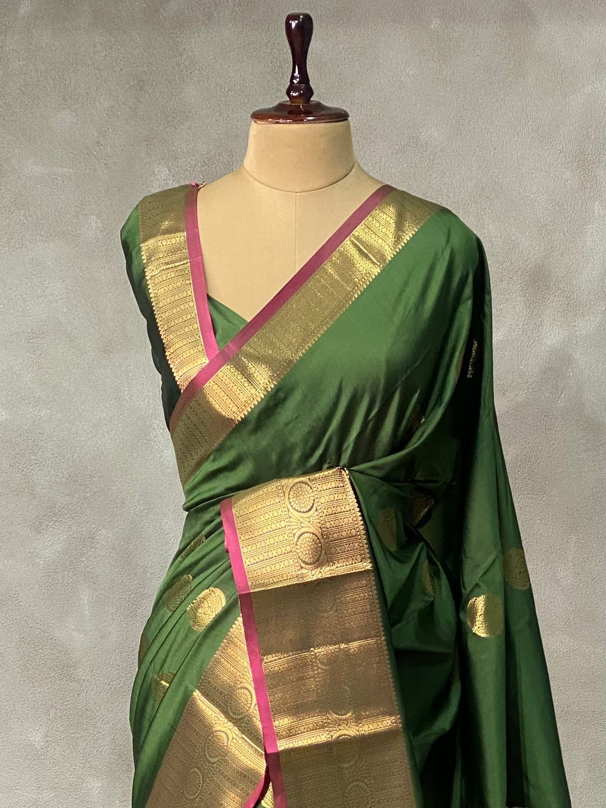 Olive Green and Magenta semi kanchipuram soft silk saree - PSSN142