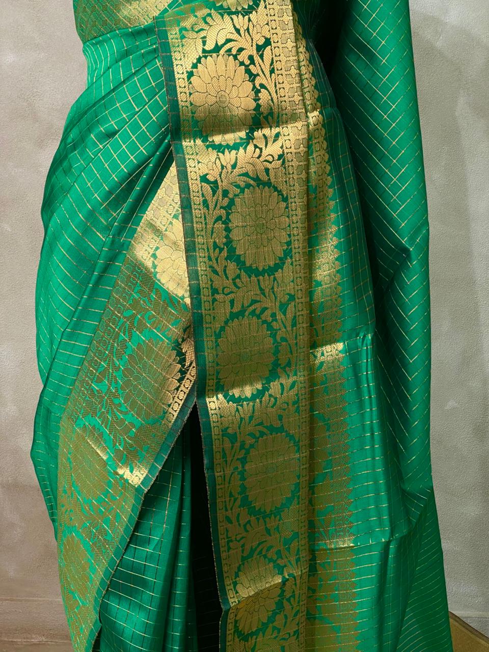 Green Semi Banarasi saree - LZ9I
