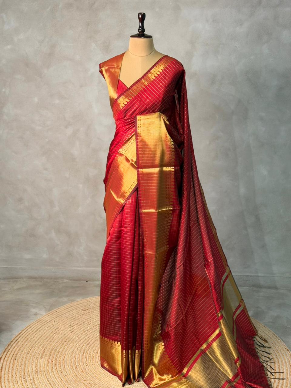 Maroon banarasi silksaree - RUK2Jj