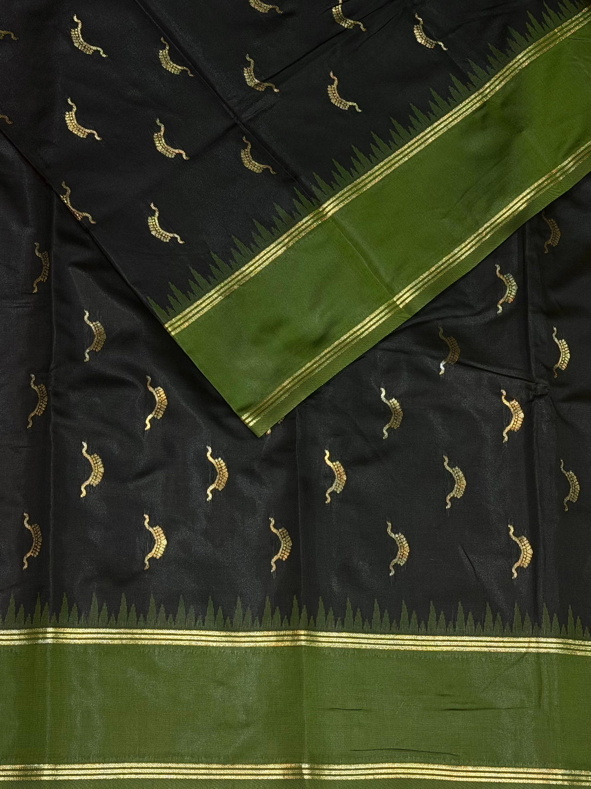 Black and Green silk saree - PDL4A
