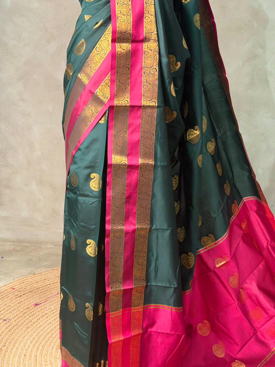 Bottle green and Magenta semi kanchipuram soft silk saree - PSSN191