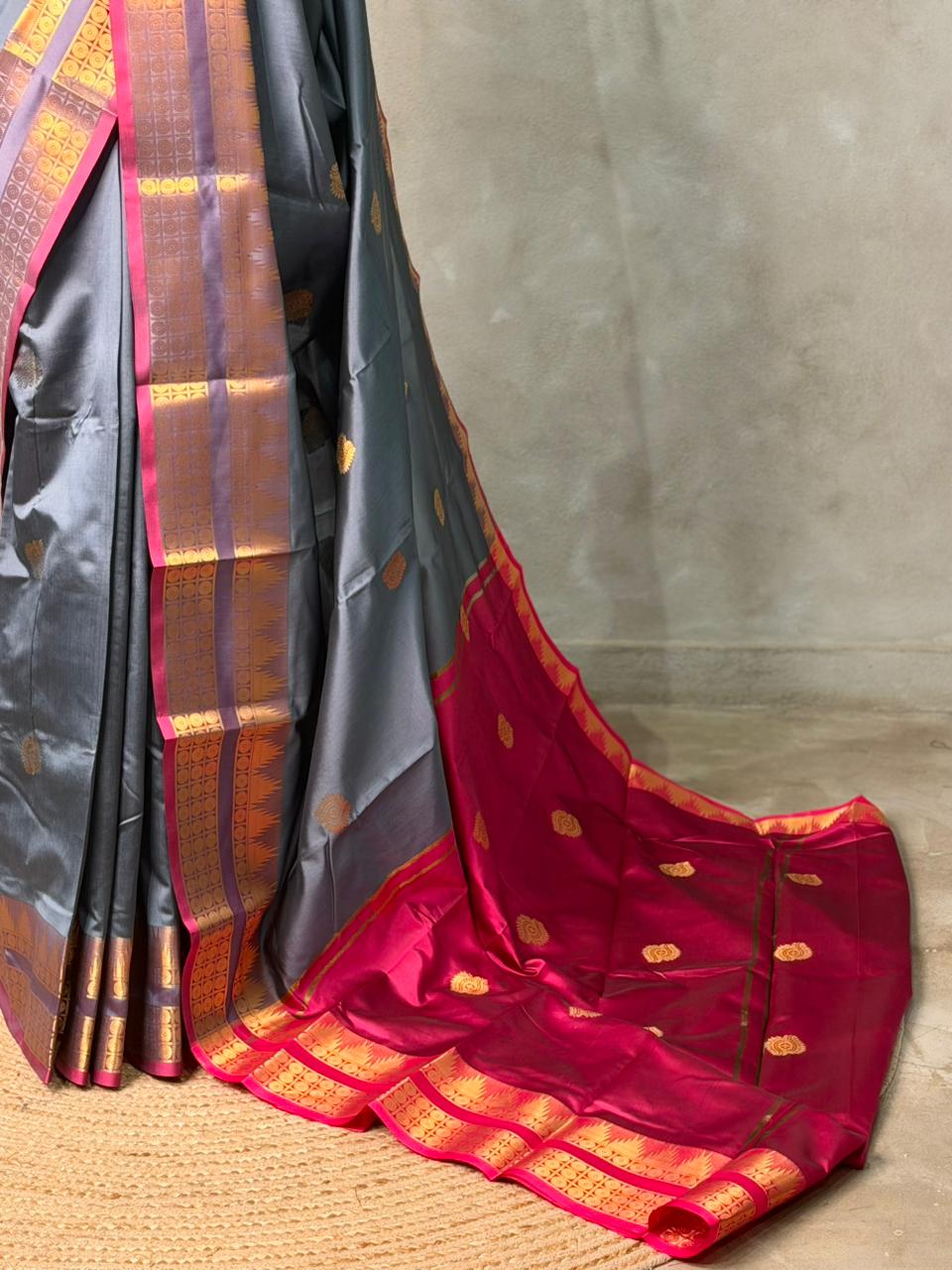Grey and Magenta semi kanchipuram soft silk saree - PSSN195