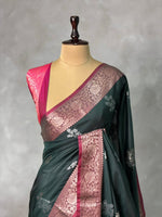 Black and magenta Banarasi silk saree -LZ11A