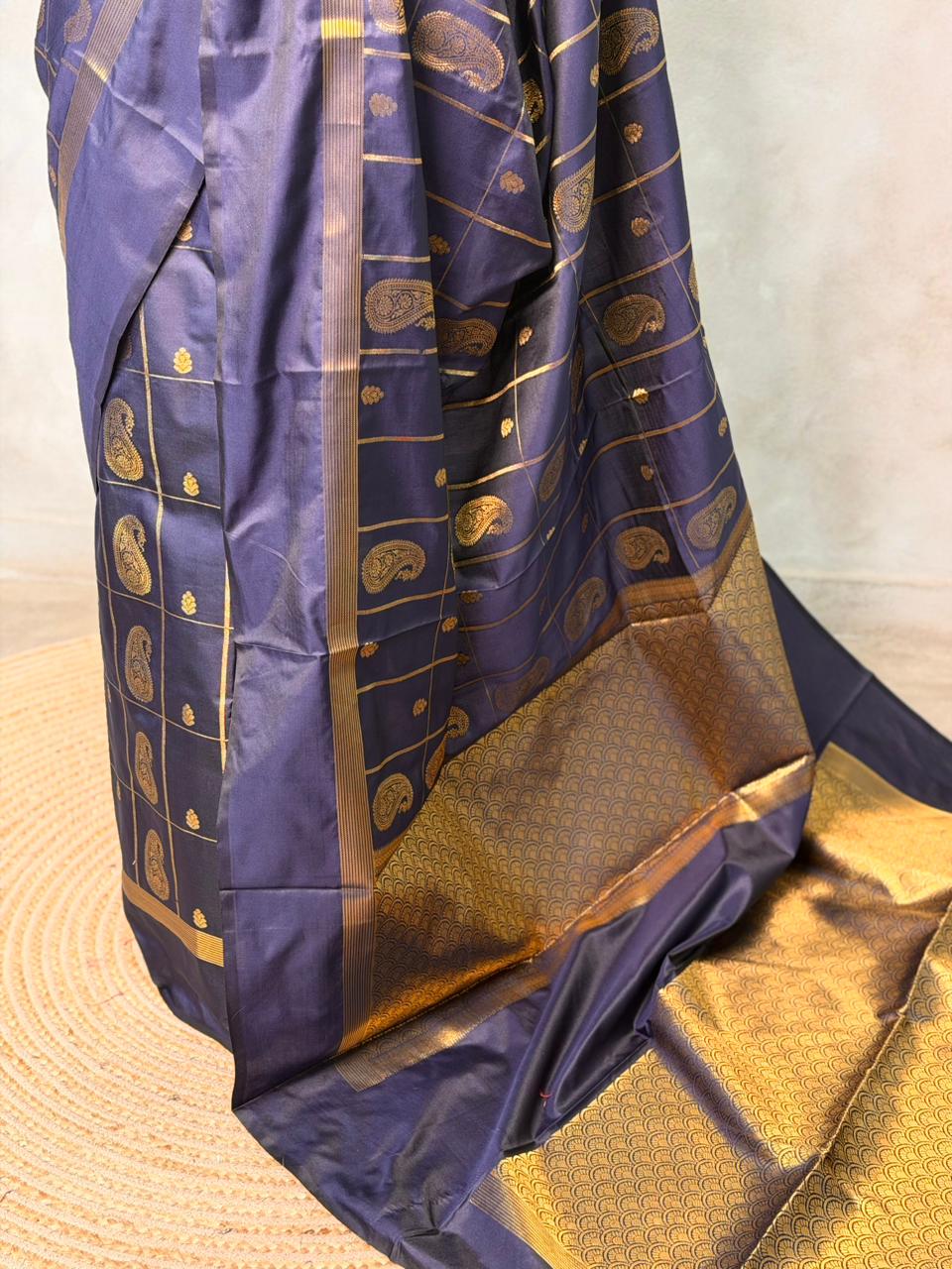 Navy Blue Blue Banarasi silk saree - GAL3C