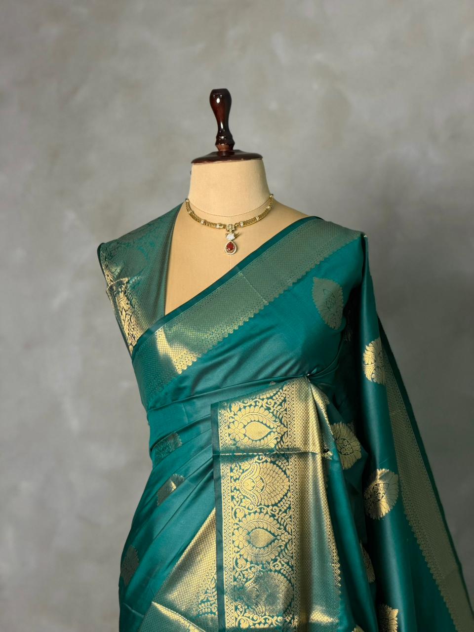 Peacock Blue Banarasi silk saree - GAL4C