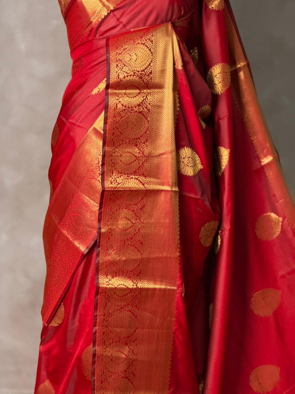 Maroonish Red Banarasi silk saree - GAL4D