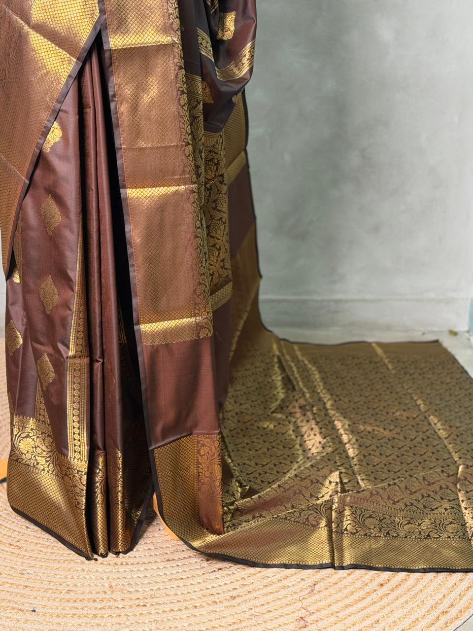 Brown Banarasi silk saree - GAL5A