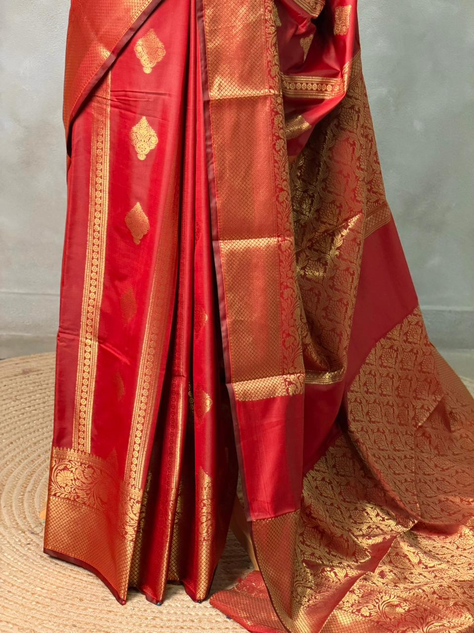 Maroon red Banarasi silk saree - GAL5B