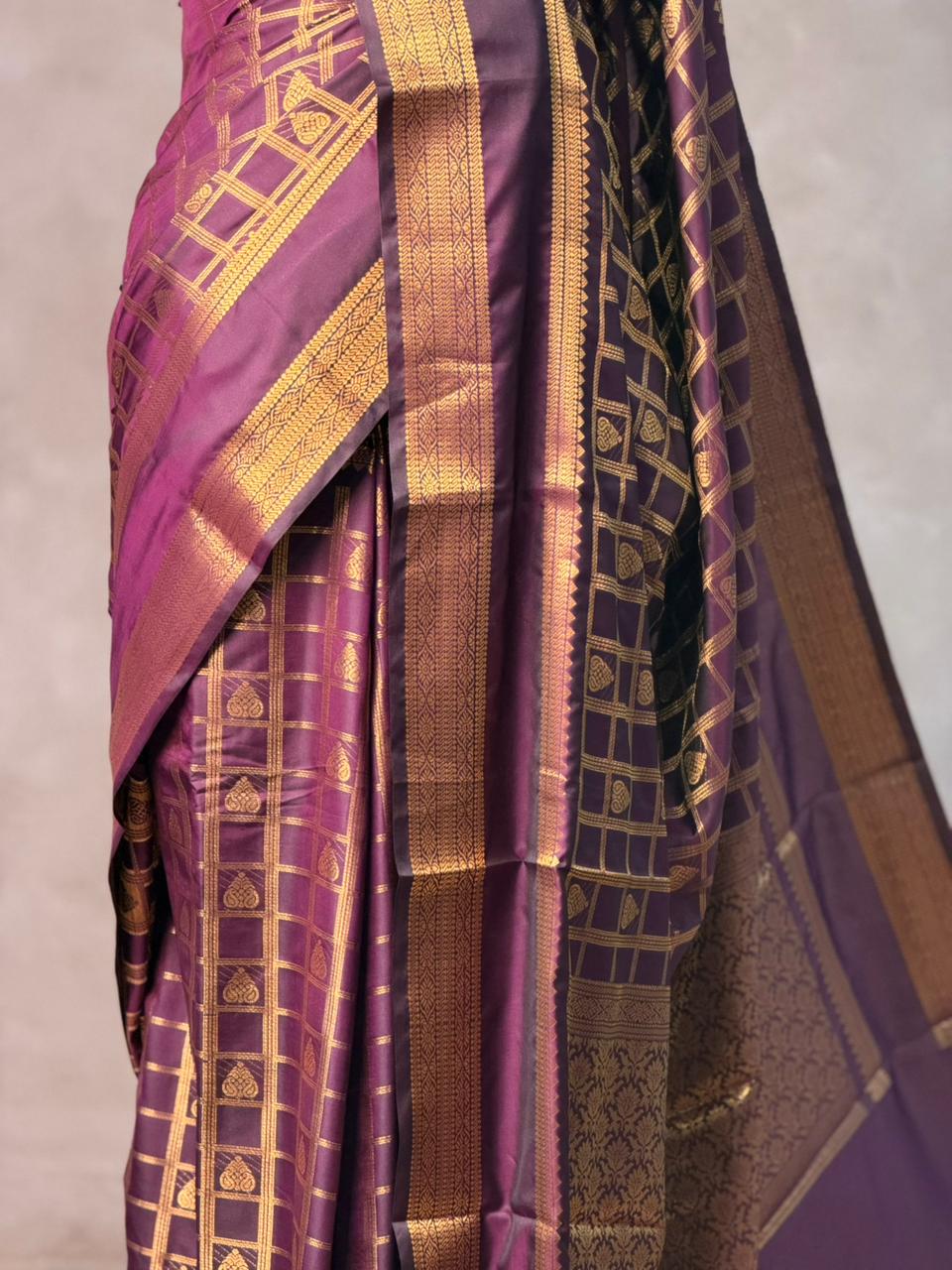 Deep wine Banarasi silk saree - GAL6A