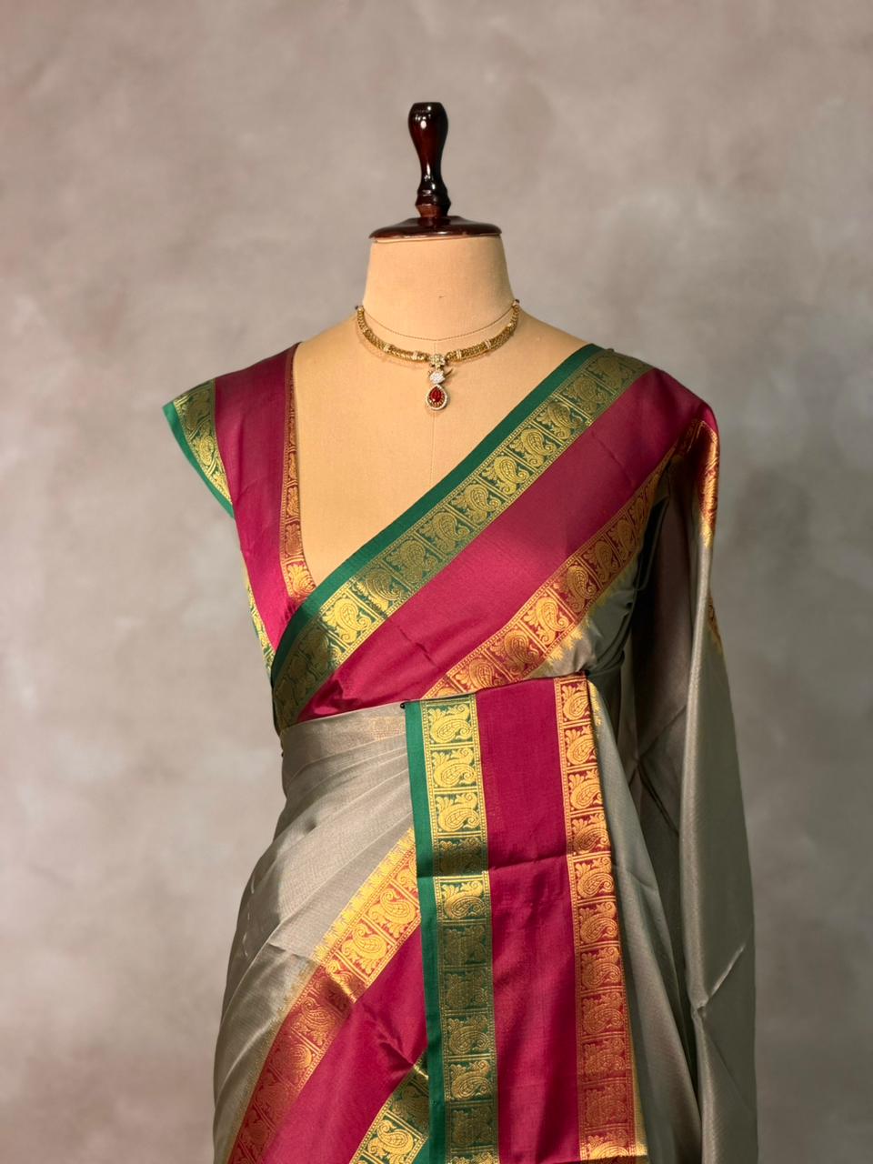 Grey Banarasi silk saree - PIH75