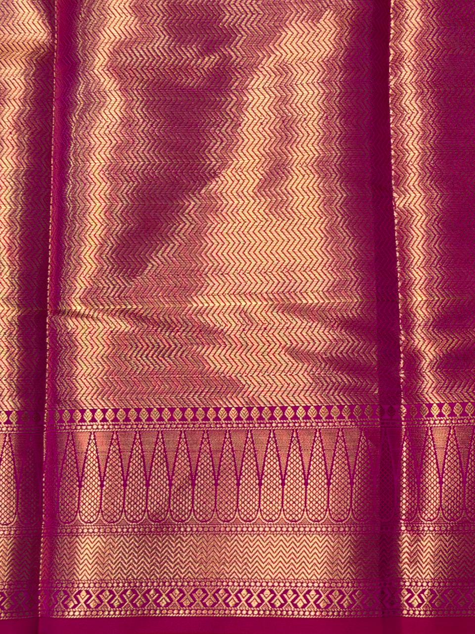 Magenta Banarasi silk saree -RUK45A