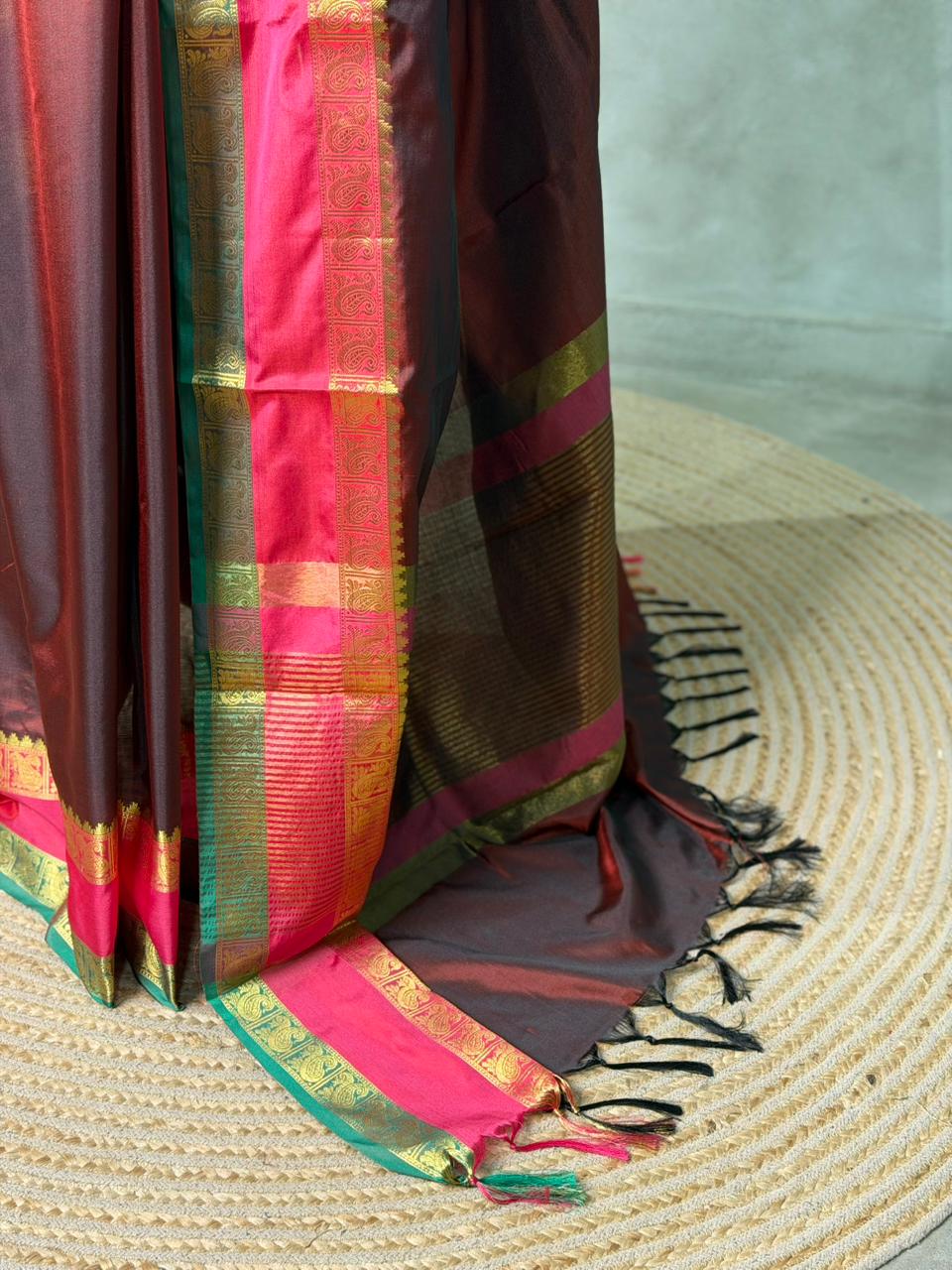 Deep maroon Banarasi silk saree - PIH82