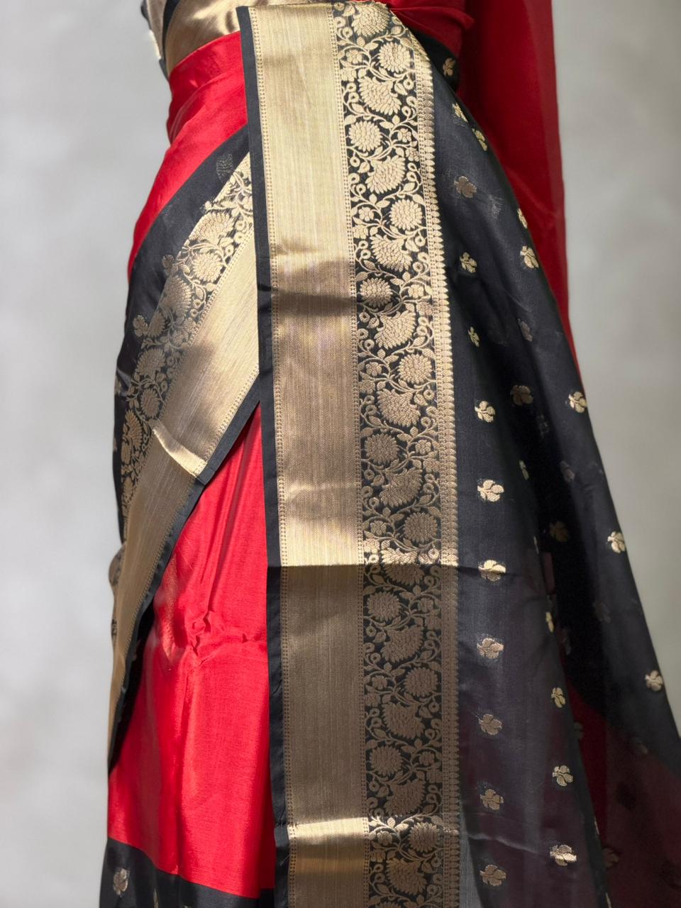 Red and Black banarasi silksaree -LZ9B