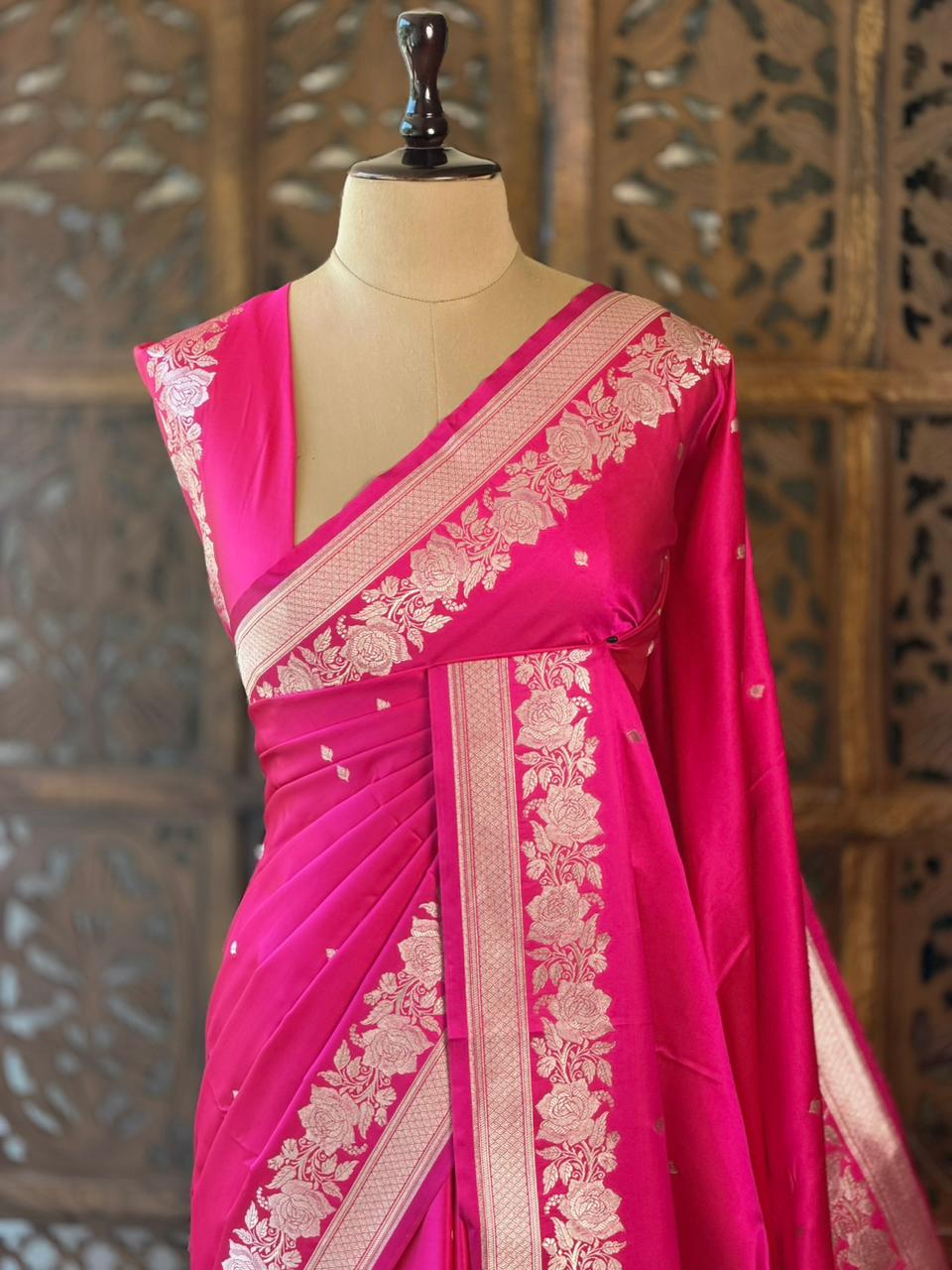 Rani Pink pure zatin Banarasi silk saree - RAZ2D