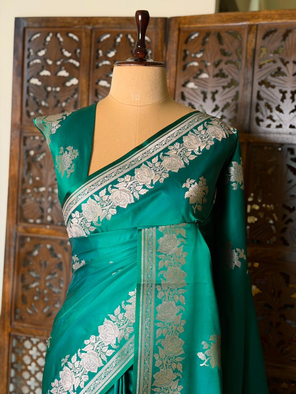 Peacock blue zatin Banarasi silk saree - RAZ1I