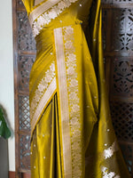 Olive Green pure zatin Banarasi silk saree - RAZ2J