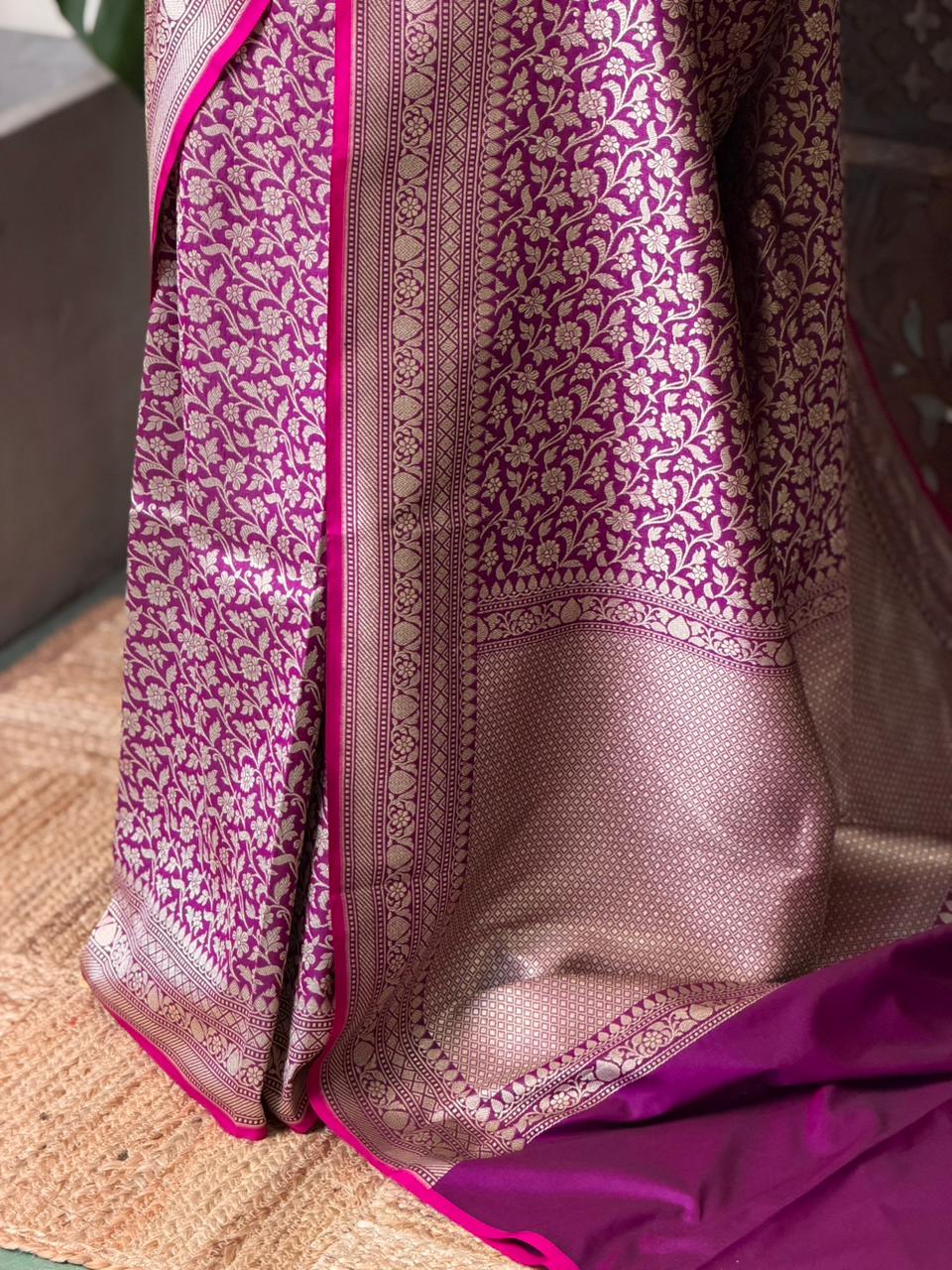 Wine shade Katan Banarasi silk saree - RAZ3E