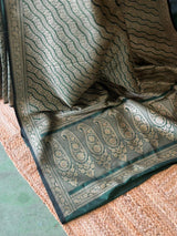 Dark Green Katan Banarasi silk saree - RAZ3F