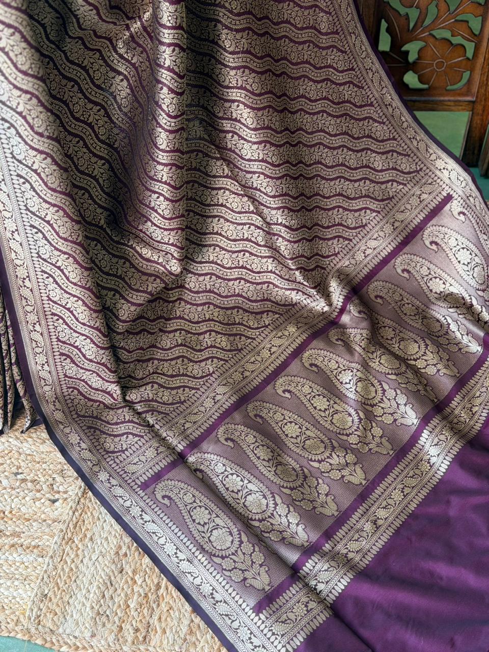 Deep Purple Katan Banarasi silk saree - RAZ3H