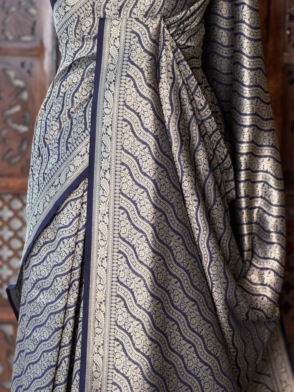Deep blue Katan Banarasi silk saree - RAZ3I