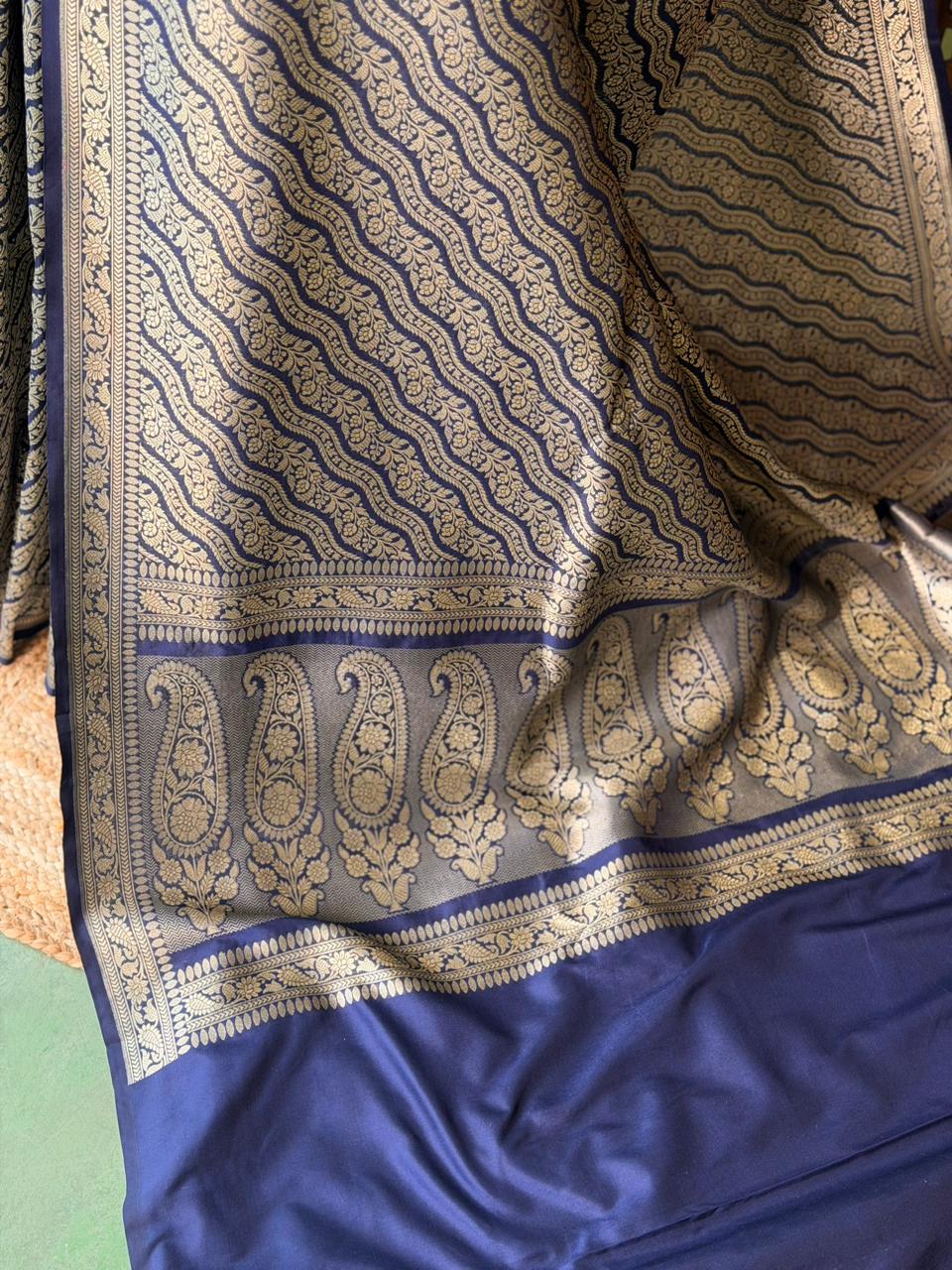Deep blue Katan Banarasi silk saree - RAZ3I