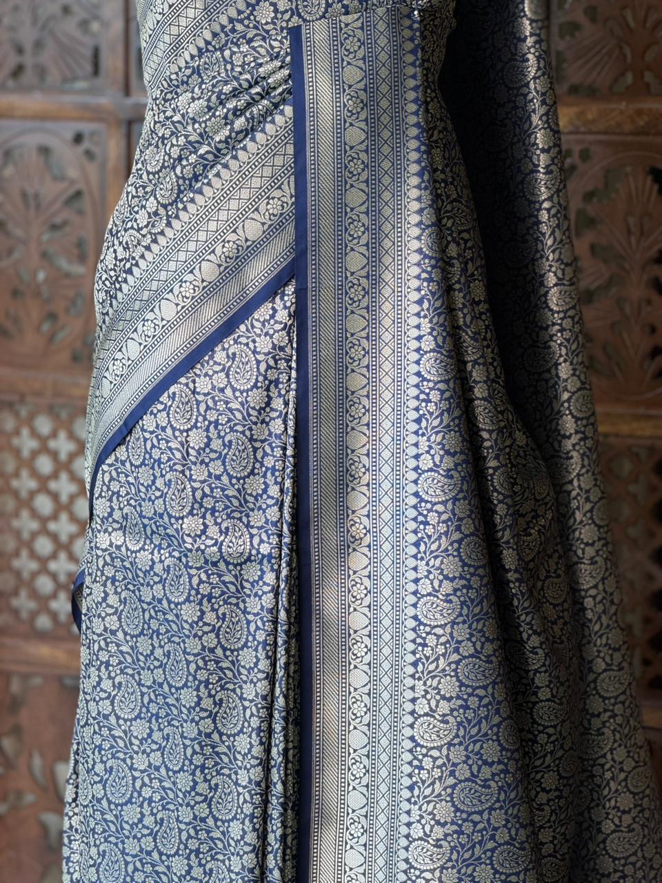 Deep blue Katan Banarasi silk saree - RAZ3M
