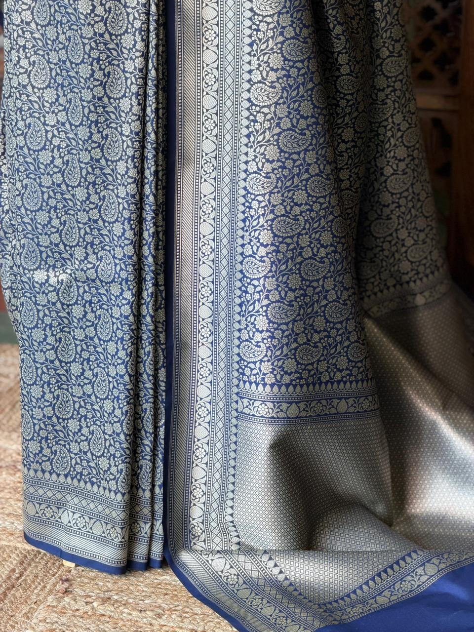 Deep blue Katan Banarasi silk saree - RAZ3M