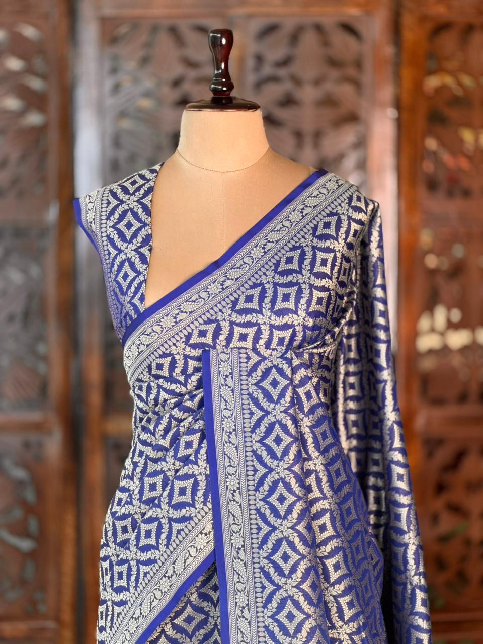 Royal blue Katan Banarasi silk saree - RAZ3V