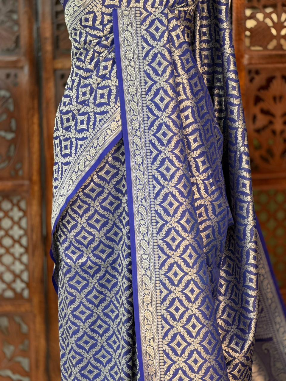 Royal blue Katan Banarasi silk saree - RAZ3V