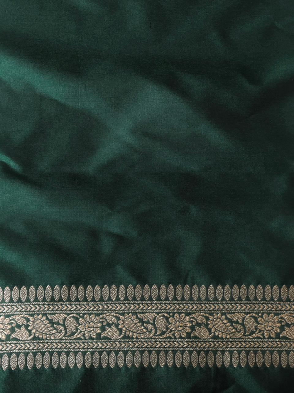 Dark Green Katan Banarasi silk saree - RAZ3W