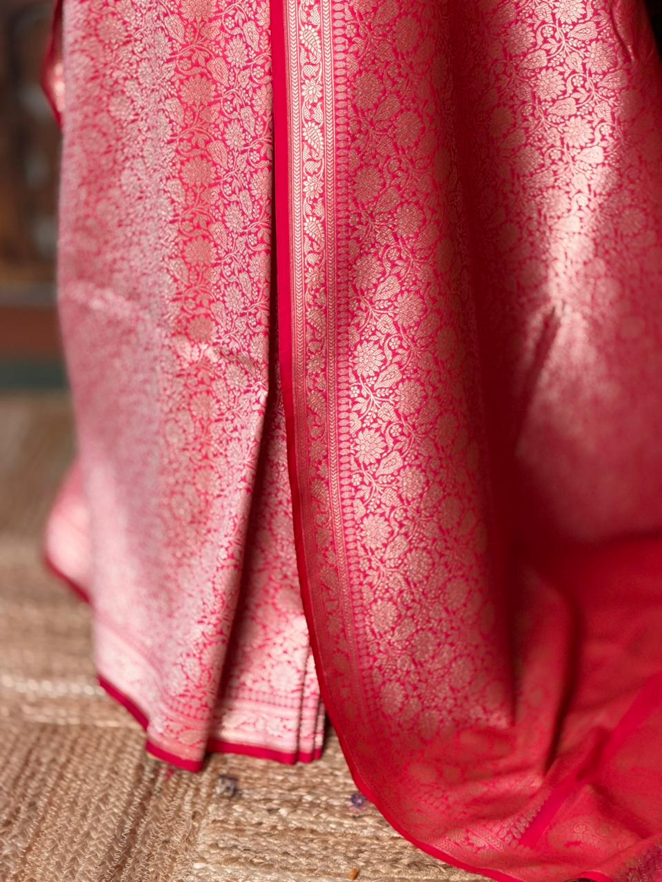 Reddish pink Katan Banarasi silk saree - RAZ4A