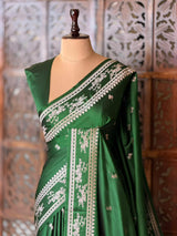 Green zatin Banarasi silk saree - RAZ1IE