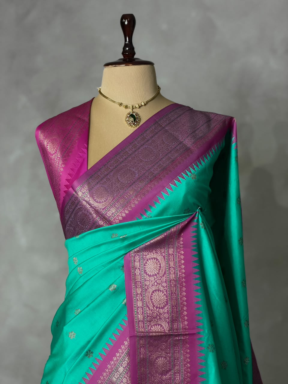 Aqua Green and Magenta Silk saree - PBRZU3