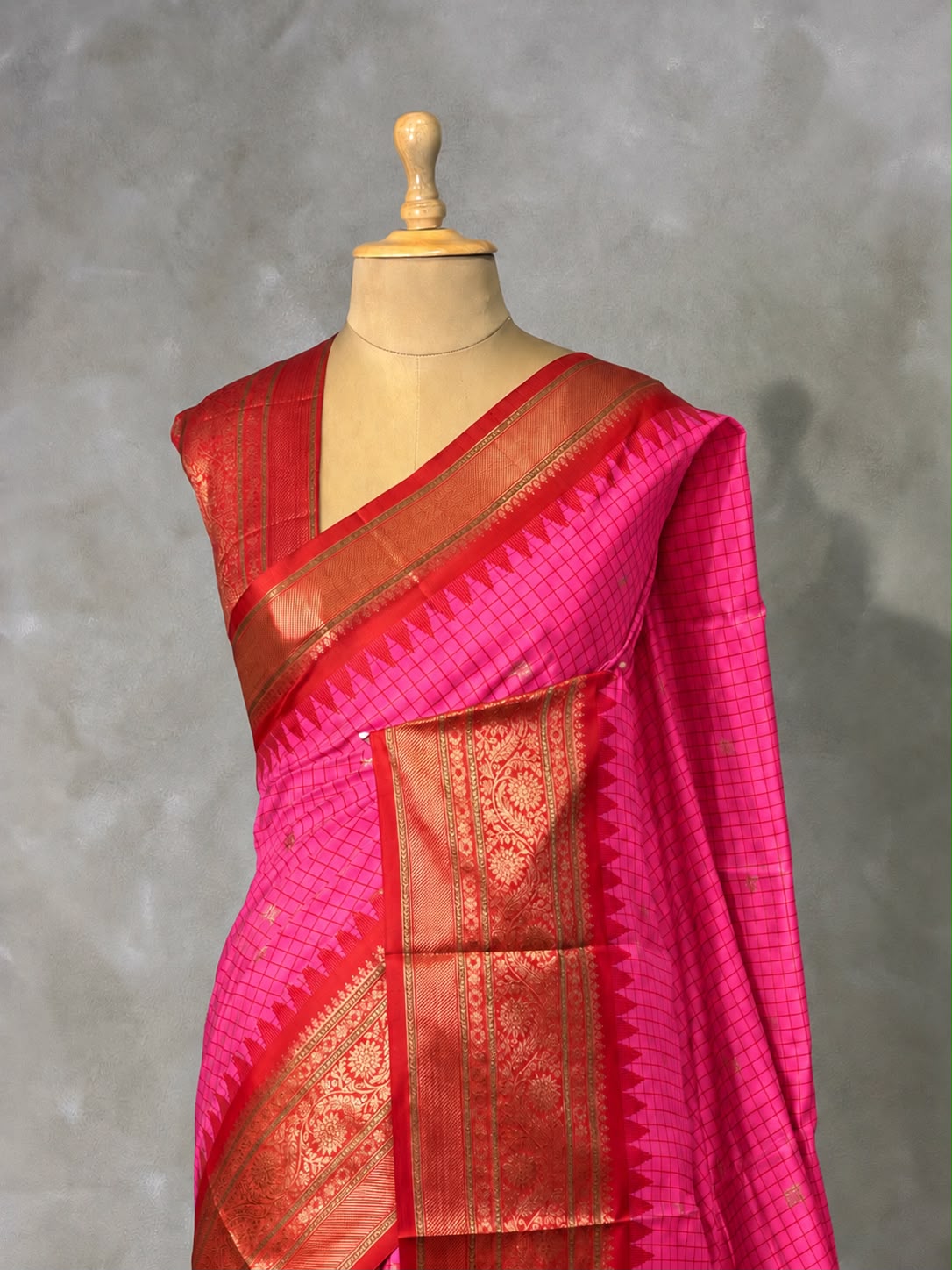 Dark Pink and Red Silk saree - PBRZU8D