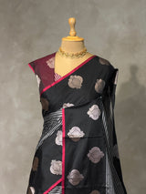 Black semi banarasi Saree - PIH107