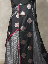 Black semi banarasi Saree - PIH107