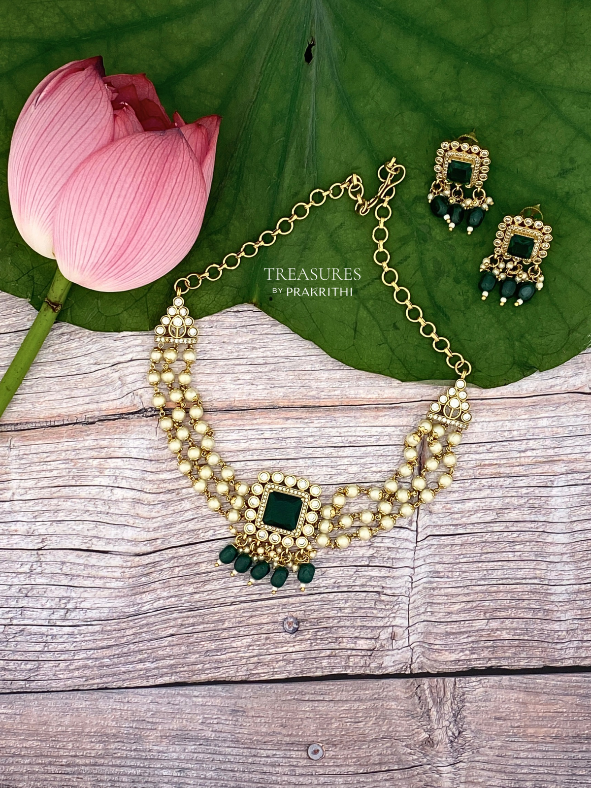 Premium Pearl and stone Choker- JN24