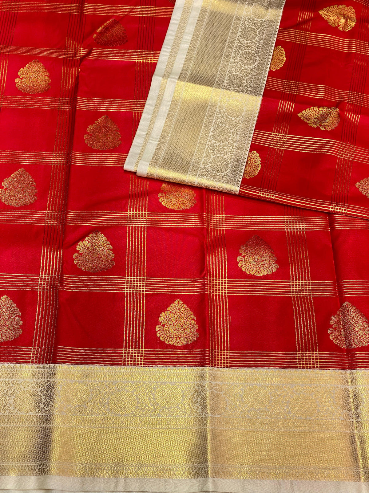 Red semi kanchipuram saree - PSCHECK2