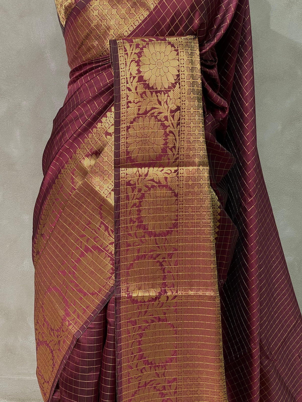 Maroon Semi Banarasi saree - LZ9C